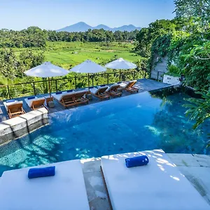5* Hotel Uma Kalai
