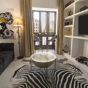 The Clock House Luxury Urban Apartahotel Málaga